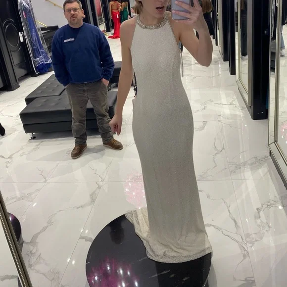 Prom Dress - Picture 3 of 5